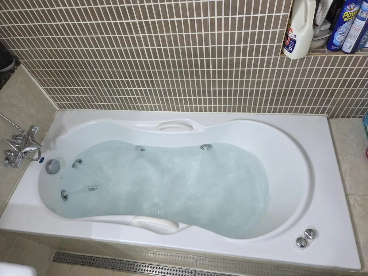 진주 월풀욕조 모터 교체 후 작동 확인